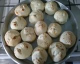 Foto del paso 4 de la receta: Pancitos saborizados con paleta, queso y cebolla de verdeo