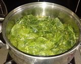 Foto langkah ke 2 dari resep Daun Singkong Goreng.
