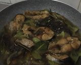 Foto langkah ke 3 dari resep Ikan Patin Asam Manis Pedas.