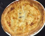 A picture of step 4 of Creamy chicken, bacon and mushroom pie 🥧.