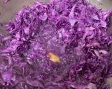 A picture of step 1 of Purple cabbage roll.