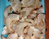 A picture of step 1 of Seafood Soup (Sopa Marinera).