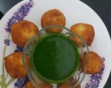 A picture of step 3 of Surti coconut Patties.