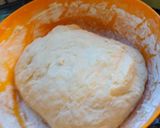 Foto del paso 1 de la receta: Pancitos saborizados de cebolla con queso y de morrón