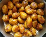 কাশ্মীরি দম আলু (Kashmiri dum aloo recipe in Bengali) রেসিপির ধাপ 2 ছবি