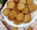 गेहूं आटे की मीठी मठरी (wheat flour sweet mathri recipe in Hindi) रेसिपी चरण 5 फोटो
