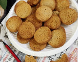 गेहूं आटे की मीठी मठरी (wheat flour sweet mathri recipe in Hindi) रेसिपी चरण 5 फोटो
