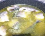 Foto langkah ke 3 dari resep Ikan Kembung Kuah Kuning.