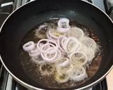 A picture of step 3 of Fried Aloo Baingan.