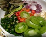 Foto langkah ke 2 dari resep Oseng Kenyel / Kikil Tahu Cabe Ijo.