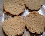 Foto del paso 3 de la receta: Pancitos de avena sin horno
