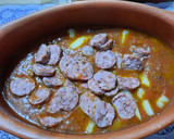 Foto del paso 4 de la receta: Chorizos con salsa, papa y fideos coditos