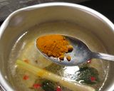 Foto langkah ke 2 dari resep Ikan Patin Kuah Kuning.