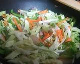 वेज ट्रिपल शेजवान फ्राइड राइस (Veg triple schezwan fried rice recipe in hindi) रेसिपी चरण 4 फोटो