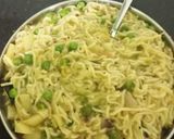 A picture of step 4 of Noodles with veges.