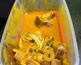 Gambar langkah 1 resipi Sotong Goreng Kunyit.