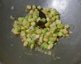 Foto langkah ke 2 dari resep Tumis Taoge dan Baby Corn.