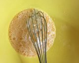 Foto del paso 9 de la receta: Tortilla montada sobre torta de pan casera (ideal para picnic 🧺)