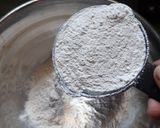 A picture of step 1 of Butter chakli.