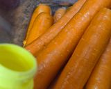 Foto del paso 2 de la receta: Jugo de zanahoria 🥕con aceite de orégano 🌱