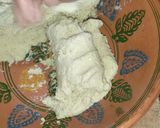 A picture of step 3 of White Makki Ki Roti 😋.
