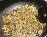 Foto langkah ke 6 dari resep Mie Dok Dok Burjo (Kreasi Mie Instan).