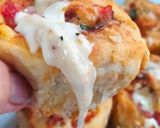 Foto del paso 7 de la receta: Pizza Rolls Con Jamón Y Queso