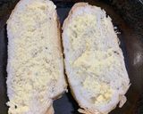 A picture of step 4 of Omelette Bread.