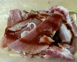 รูปขั้นตอนการทำที่ 1 ของ หมูกระเทียม