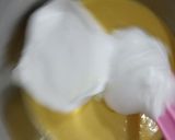 Foto langkah ke 4 dari resep Hurricane Swiss Roll.