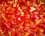 Foto del paso 1 de la receta: Tosta de pimiento rojo caramelizado