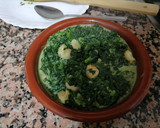 Foto del paso 2 de la receta: Espinacas a la crema con gambas rápida