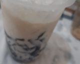 Foto langkah ke 4 dari resep Grass Jelly Cappuccino Milk.
