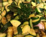Foto del passaggio 1 della ricetta Trofie con zucchine e acciughe