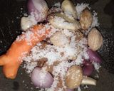 Foto langkah ke 4 dari resep Cumi Isi Tahu Jamur Kuah Kuning ala Nasi Padang.