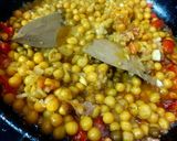 A picture of step 2 of Ragda Patties.