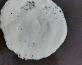 A picture of step 5 of Suji uttapam with sauce.