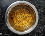દૂધી ચણાની દાળનું શાક (Dudhi Chana Dal Shak Recipe In Gujarati) રેસીપી સ્ટેપ1ફોટો