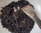 Foto langkah ke 1 dari resep Roasted Caramel Milk Tea.