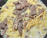 Foto langkah ke 6 dari resep Saffron Beef Pasta.