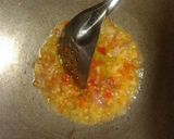 Foto langkah ke 3 dari resep Telur gulung isi ayam suir pedas.