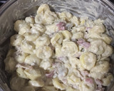 Foto del paso 6 de la receta: Tortellini a la carbonara con champiñones