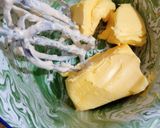 Foto langkah ke 4 dari resep Bolu Pisang (Butter/Margarin Kocok).
