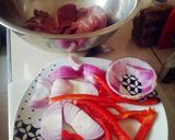 Foto del paso 1 de la receta: Carne de cerdo al horno con pimentón y cebolla cabezona