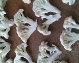 A picture of step 1 of Oven-Roasted Cauliflower.