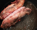 Foto del paso 3 de la receta: Solomillo con salsa de jamón ibérico