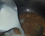A picture of step 4 of Chikoo Halwa.