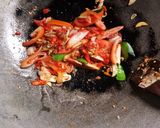 Foto langkah ke 2 dari resep Cumi saus hitam.