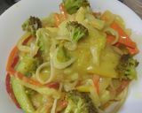 Foto del paso 10 de la receta: Plato de vegetales salteados cremosos con pasta🥦🌶️🧅🥕🍝