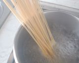 Foto del passaggio 1 della ricetta Spaghetti cremosi alle vongole